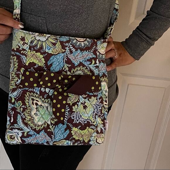 Belvah Quilted Floral crossbody messenger bag - Picture 1 of 5